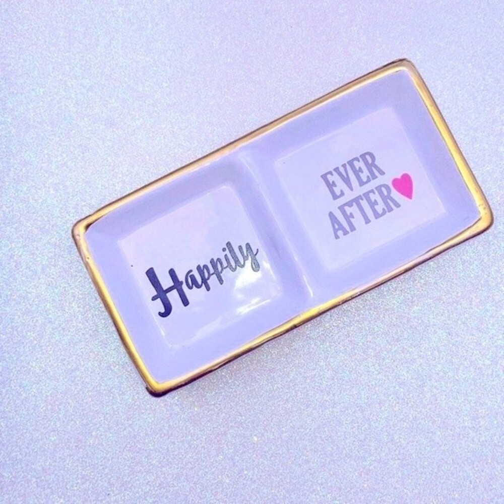 New jewellery holder